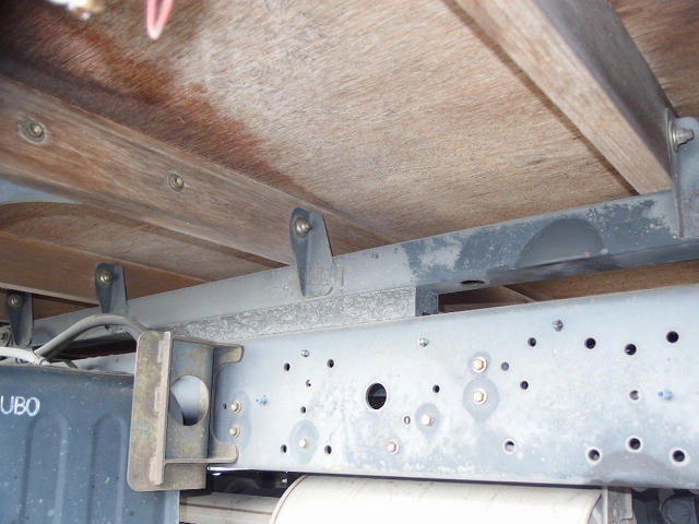 トヨタトヨエース幌ウイング小型（2t・3t）[写真15]