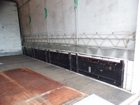 トヨタトヨエース幌ウイング小型（2t・3t）[写真28]