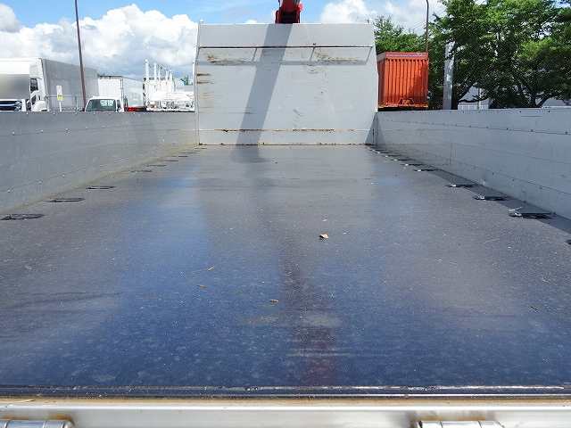 三菱ふそうファイタークレーン4段中型（4t）[写真13]