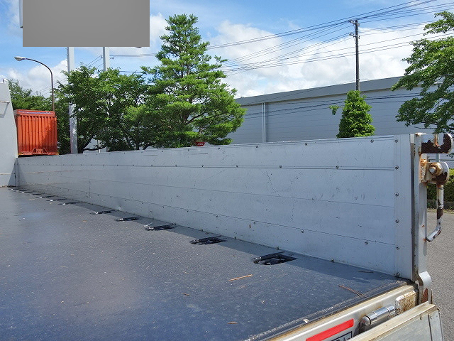 三菱ふそうファイタークレーン4段中型（4t）[写真15]