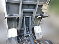 三菱ふそうキャンターダンプ小型（2t・3t）[写真22]