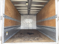 三菱ふそうキャンターアルミウイング小型（2t・3t）[写真11]