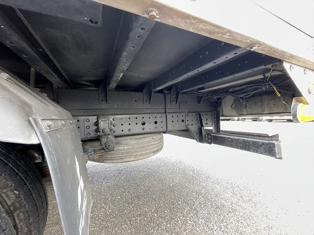 三菱ふそうキャンターアルミウイング小型（2t・3t）[写真15]