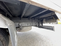 三菱ふそうキャンターアルミウイング小型（2t・3t）[写真15]