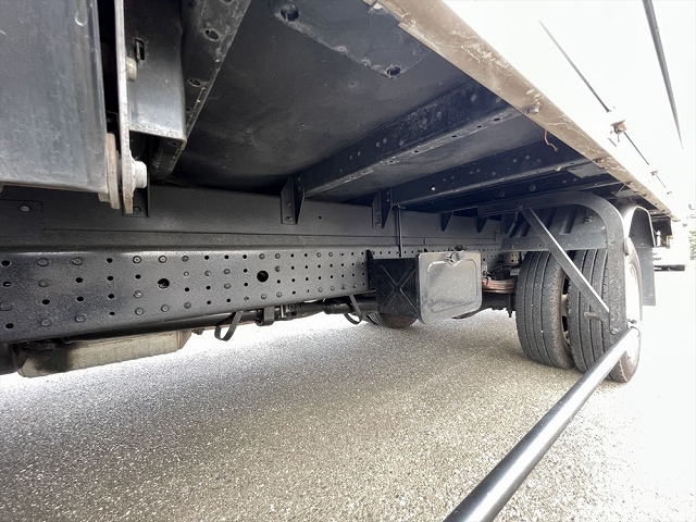 三菱ふそうキャンターアルミウイング小型（2t・3t）[写真16]