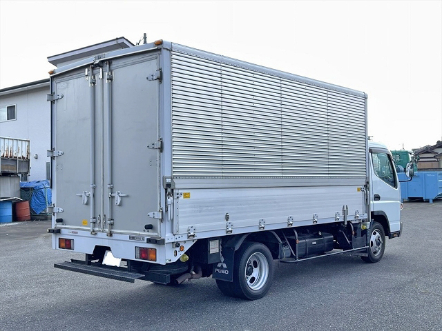 三菱ふそうキャンターアルミウイング小型（2t・3t）[写真02]