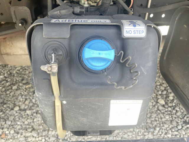 三菱ふそうキャンター平ボディ小型（2t・3t）[写真21]