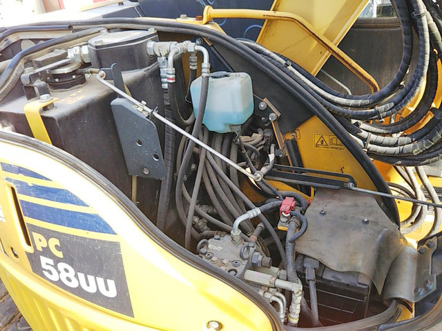 コマツユンボ（バックホー）[写真18]