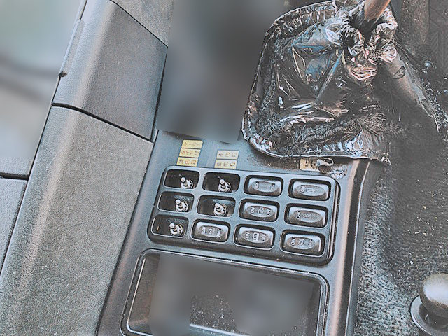 三菱ふそうスーパーグレート冷凍車（冷蔵車）大型（10t）[写真34]