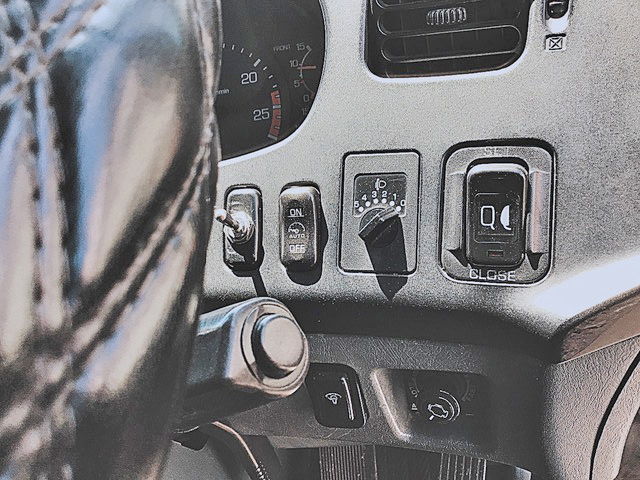 三菱ふそうスーパーグレート冷凍車（冷蔵車）大型（10t）[写真37]