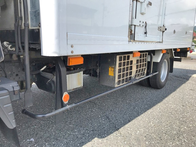 三菱ふそうキャンター冷凍車（冷蔵車）小型（2t・3t）[写真19]