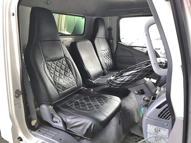 三菱ふそうキャンター冷凍車（冷蔵車）小型（2t・3t）[写真34]