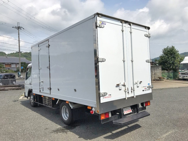 三菱ふそうキャンター冷凍車（冷蔵車）小型（2t・3t）[写真04]