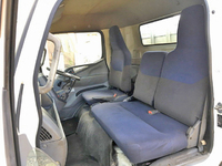 三菱ふそうキャンター平ボディ小型（2t・3t）[写真30]