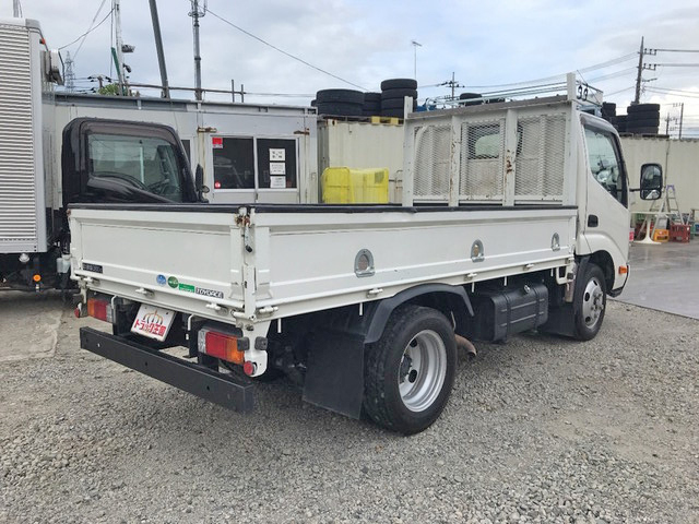 トヨタトヨエース平ボディ小型（2t・3t）[写真02]