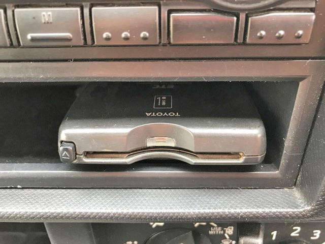 トヨタトヨエース平ボディ小型（2t・3t）[写真38]