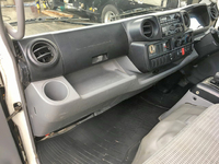 日野デュトロパネルバン小型（2t・3t）[写真31]