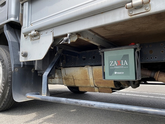 日産アトラス幌ウイング小型（2t・3t）[写真16]