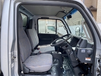 日産アトラス幌ウイング小型（2t・3t）[写真24]