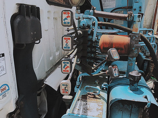 マツダタイタンクレーン3段小型（2t・3t）[写真07]