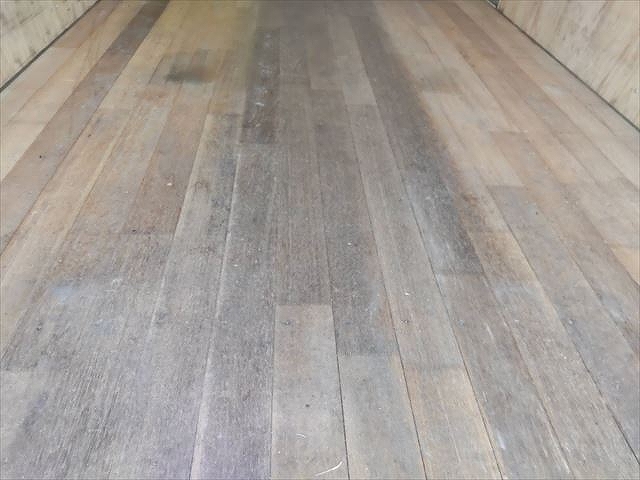 三菱ふそうキャンターアルミバン小型（2t・3t）[写真18]