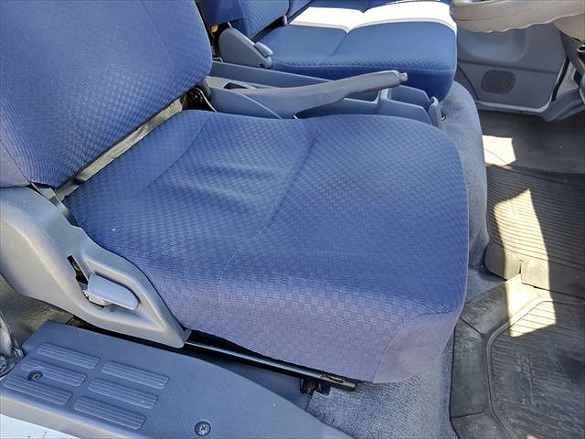 三菱ふそうキャンターアルミバン小型（2t・3t）[写真26]