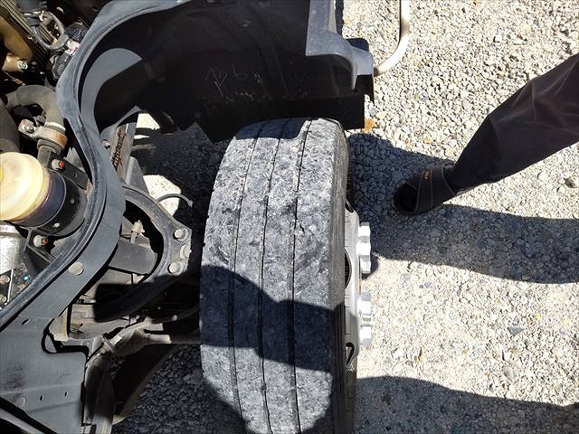 三菱ふそうキャンターアルミバン小型（2t・3t）[写真36]