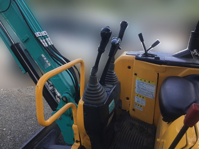 クボタミニユンボ（ミニバックホー）[写真07]