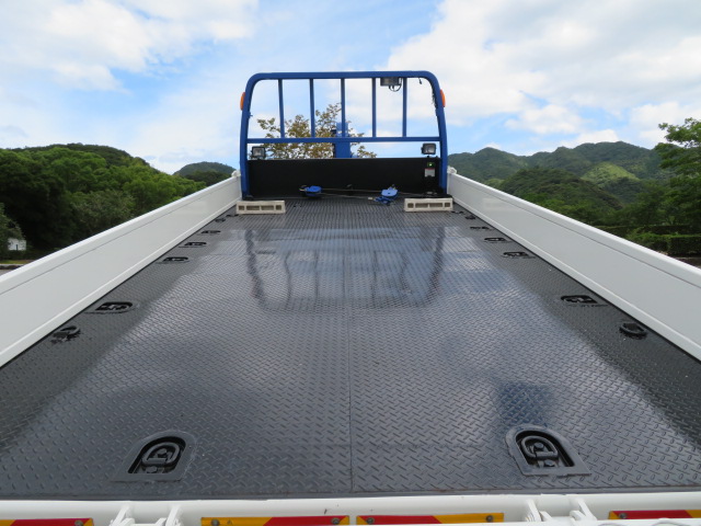 日野デュトロセーフティクレーン3段小型（2t・3t）[写真10]