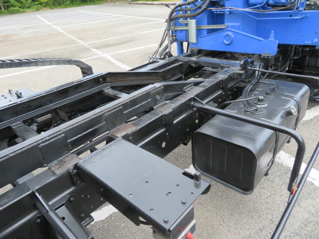 日野デュトロセーフティクレーン3段小型（2t・3t）[写真23]