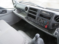 日野デュトロセーフティクレーン3段小型（2t・3t）[写真34]