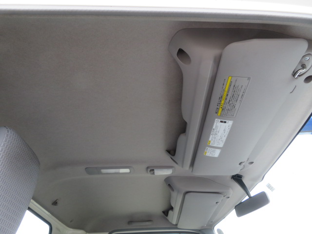 日野デュトロセーフティクレーン3段小型（2t・3t）[写真36]