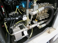 日産アトラス高圧洗浄車小型（2t・3t）[写真19]