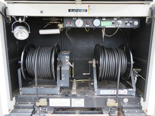 日産アトラス高圧洗浄車小型（2t・3t）[写真22]