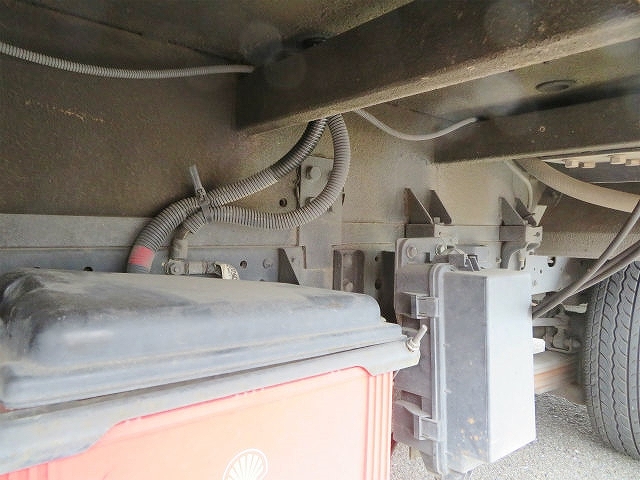 日産アトラス高圧洗浄車小型（2t・3t）[写真33]