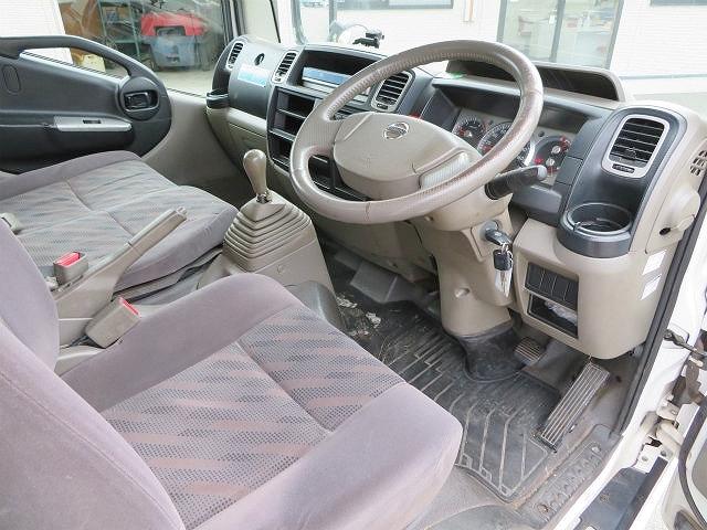 日産アトラス高圧洗浄車小型（2t・3t）[写真07]