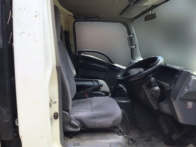 いすゞエルフ平ボディ小型（2t・3t）[写真13]