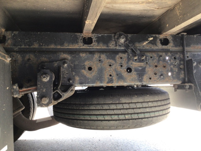 いすゞエルフ平ボディ小型（2t・3t）[写真07]