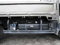 三菱ふそうキャンター平ボディ小型（2t・3t）[写真12]