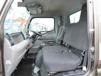 三菱ふそうキャンター平ボディ小型（2t・3t）[写真15]