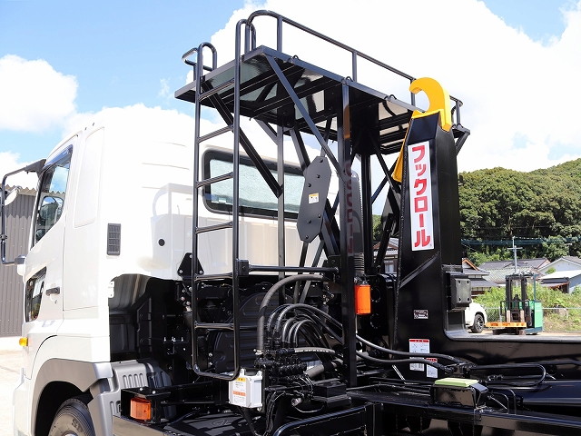 日野プロフィアコンテナ専用車大型（10t）[写真11]