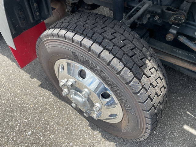 三菱ふそうスーパーグレートアルミブロック大型（10t）[写真12]