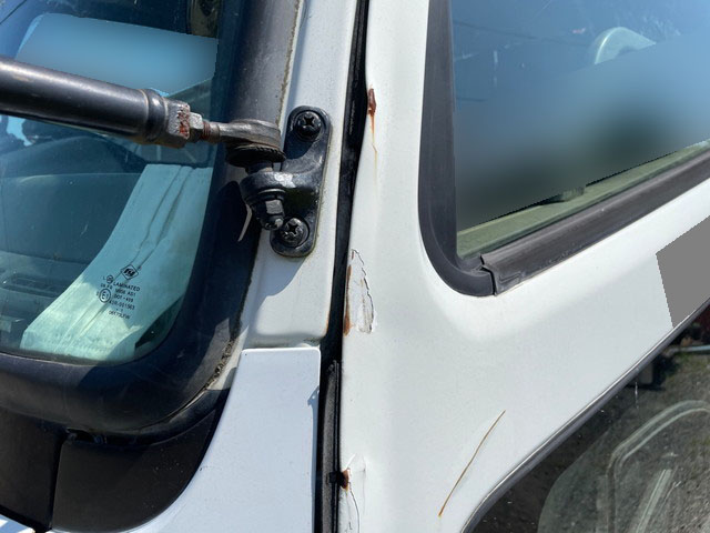 三菱ふそうファイターダンプ・クレーン付中型（4t）[写真11]