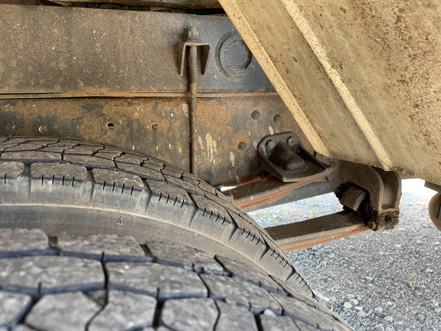 三菱ふそうファイターダンプ・クレーン付中型（4t）[写真15]