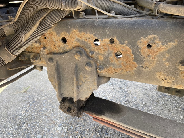 三菱ふそうファイターダンプ・クレーン付中型（4t）[写真17]