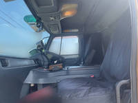 UDトラックスビッグサムレッカー車大型（10t）[写真31]