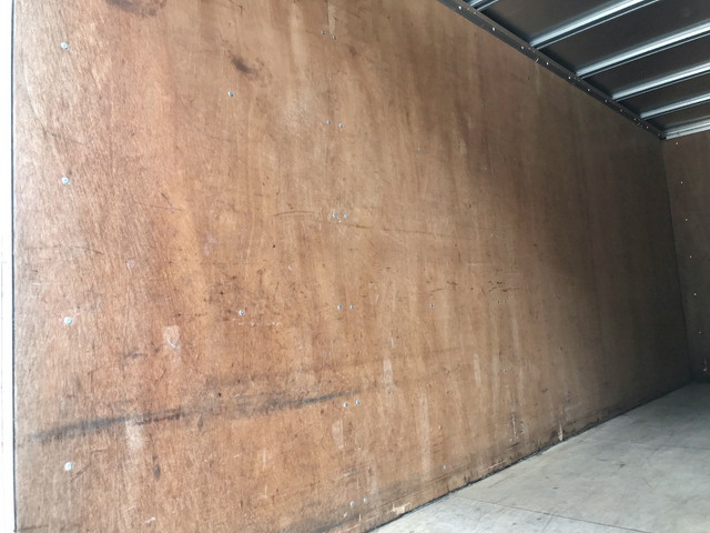 三菱ふそうキャンターアルミバン小型（2t・3t）[写真11]