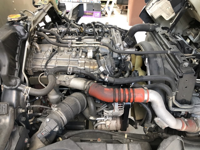 三菱ふそうキャンターアルミバン小型（2t・3t）[写真23]