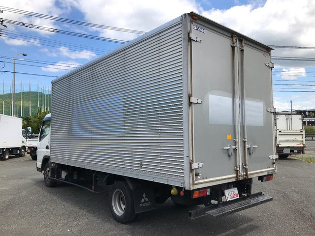 三菱ふそうキャンターアルミバン小型（2t・3t）[写真04]
