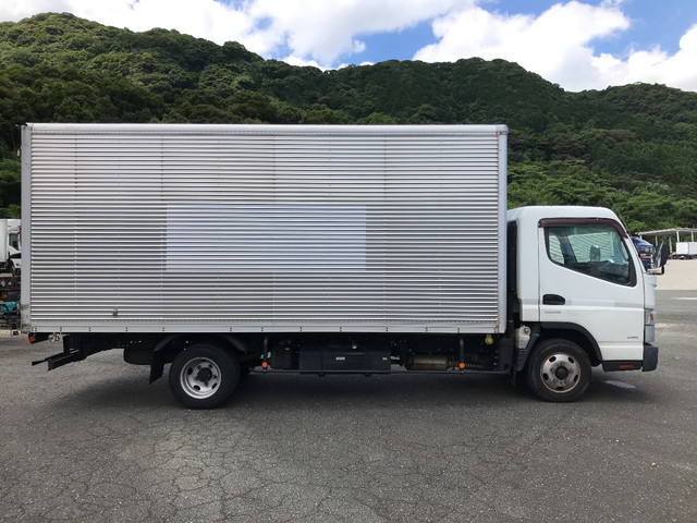 三菱ふそうキャンターアルミバン小型（2t・3t）[写真06]
